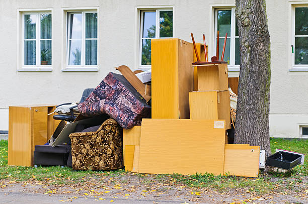 Best Yard Waste Removal  in Marysville, KS